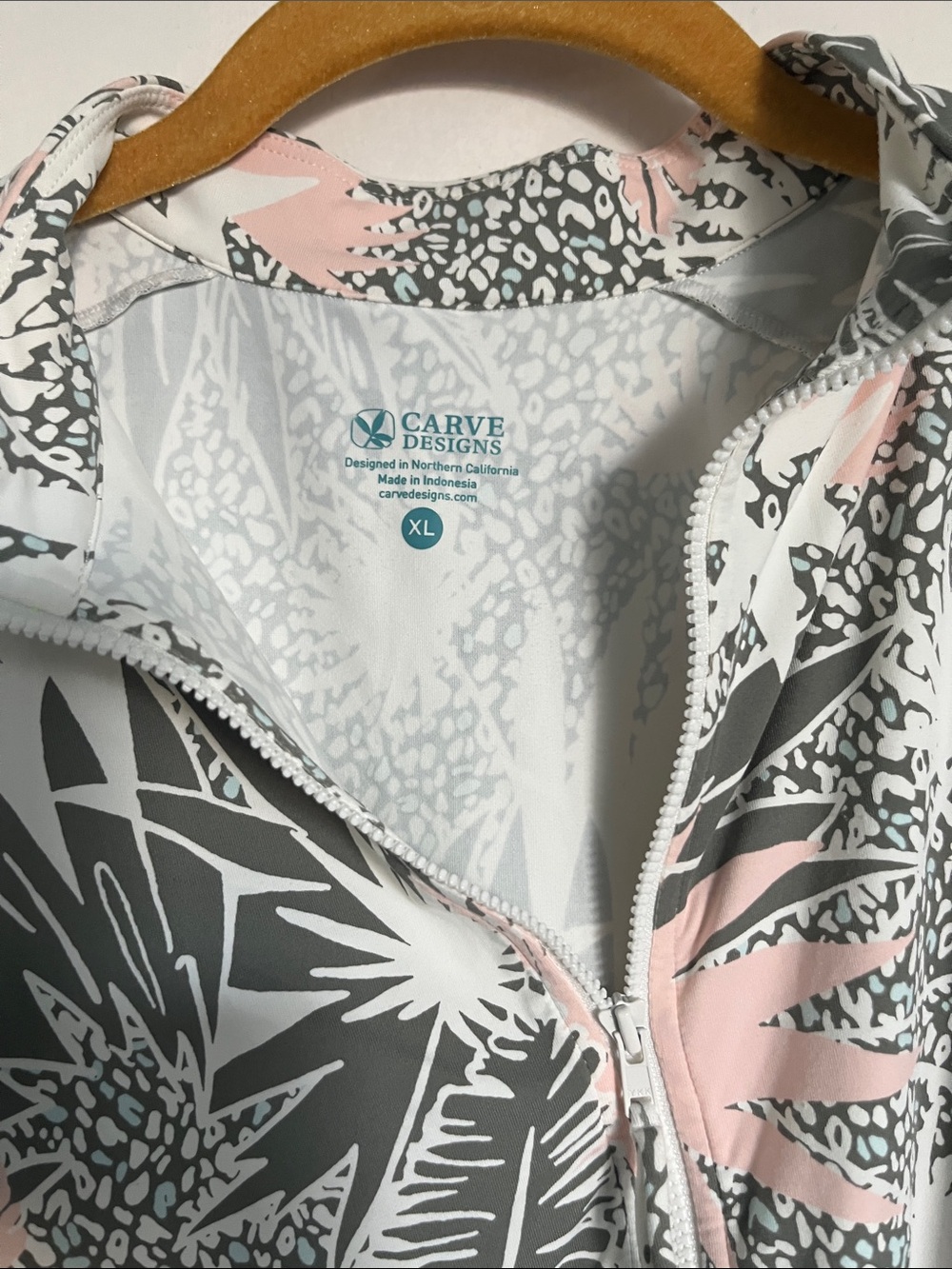 Carve designs, quarter zip rash guard/cover-up